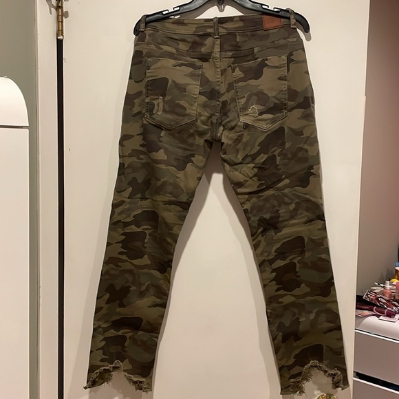Zara Ripped Camo Skinny Jeans - Picture 6 of 7